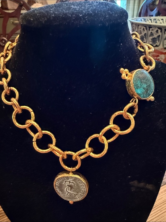 Susan Shaw Jewelry - Susan Shaw. Gold-Tone Link Necklace with Turquoise Accent and Coin Pendant new